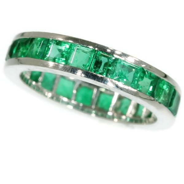 Estate eternity band top quality emeralds signed Kutchinsky in purest platinum